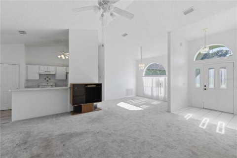 House in Ocala, Florida 3 bedrooms, 144.18 sq.m. № 2122762 - photo 8