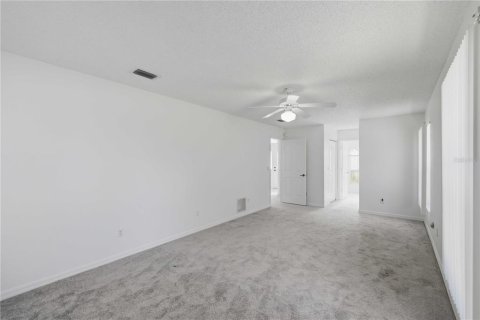 House in Ocala, Florida 3 bedrooms, 144.18 sq.m. № 2122762 - photo 16