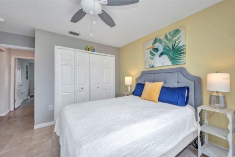 House in Port Charlotte, Florida 3 bedrooms, 156.45 sq.m. № 1812672 - photo 29