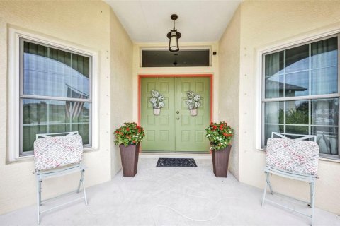 House in Port Charlotte, Florida 3 bedrooms, 156.45 sq.m. № 1812672 - photo 2