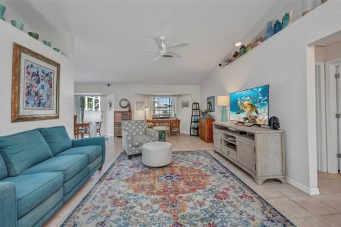 House in Port Charlotte, Florida 3 bedrooms, 156.45 sq.m. № 1812672 - photo 3