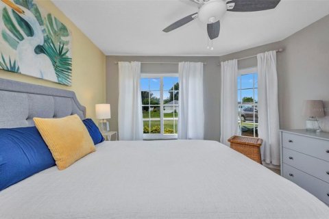 House in Port Charlotte, Florida 3 bedrooms, 156.45 sq.m. № 1812672 - photo 28