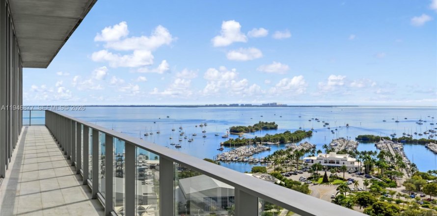 Condominio en Miami, Florida, 5 dormitorios  № 2003068