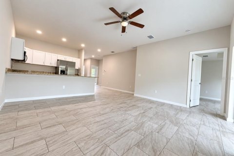 Immobilier commercial à vendre à Port Charlotte, Floride: 6 chambres, 222.97 m2 № 2329637 - photo 4