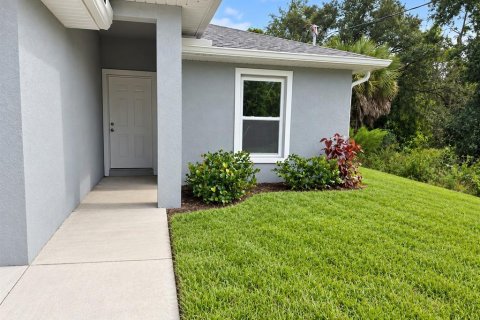 Immobilier commercial à vendre à Port Charlotte, Floride: 6 chambres, 222.97 m2 № 2329637 - photo 12