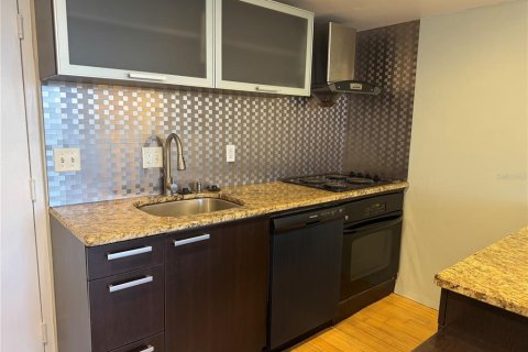 Copropriété à louer à Clearwater, Floride: 1 chambre, 52.95 m2 № 2316884 - photo 3