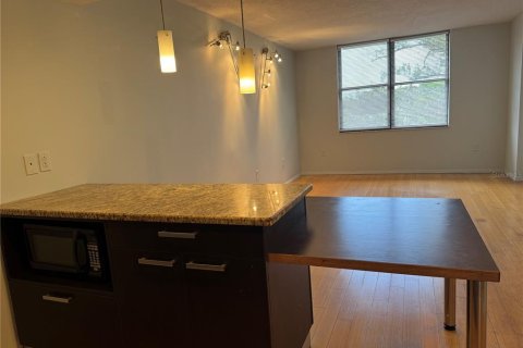Copropriété à louer à Clearwater, Floride: 1 chambre, 52.95 m2 № 2316884 - photo 6