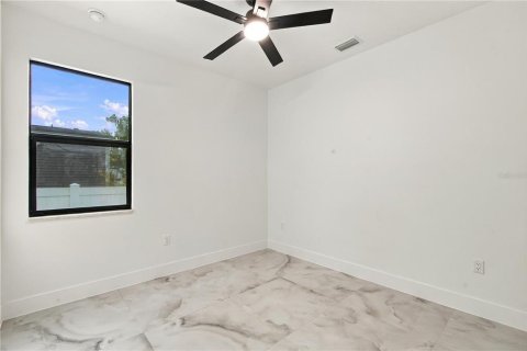 Casa en venta en Pinellas Park, Florida, 3 dormitorios, 152.08 m2 № 2420478 - foto 27