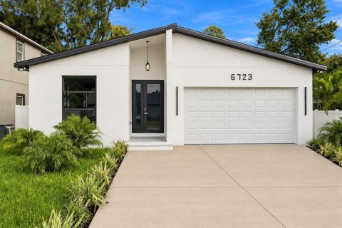 Casa en Pinellas Park, Florida 3 dormitorios, 152.08 m2 № 2420478