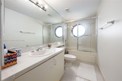 Condominio en venta en Aventura, Florida, 3 dormitorios, 174.66 m2 № 1821559 - foto 16