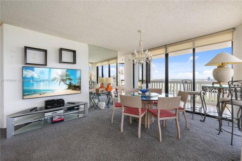 Condominio en venta en Aventura, Florida, 3 dormitorios, 174.66 m2 № 1821559 - foto 5