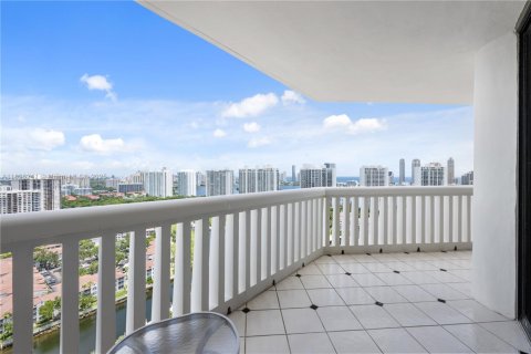 Condominio en venta en Aventura, Florida, 3 dormitorios, 174.66 m2 № 1821559 - foto 24