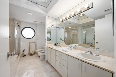 Condominio en venta en Aventura, Florida, 3 dormitorios, 174.66 m2 № 1821559 - foto 18