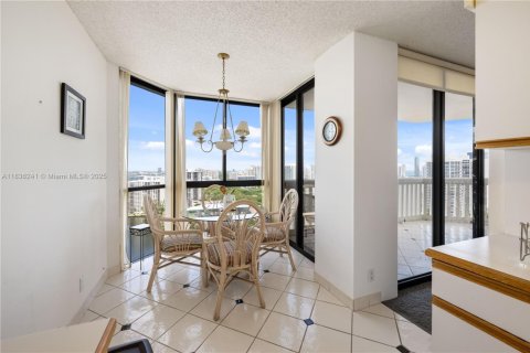 Condominio en venta en Aventura, Florida, 3 dormitorios, 174.66 m2 № 1821559 - foto 9