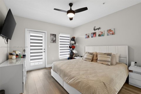 Купить таунхаус в Тампа, Флорида 3 спальни, 167.97м2, № 2066124 - фото 13