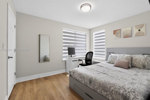 Купить таунхаус в Тампа, Флорида 3 спальни, 167.97м2, № 2066124 - фото 12