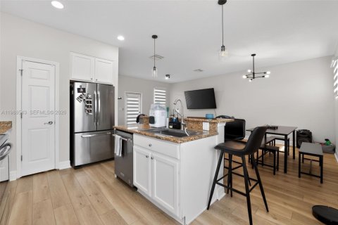 Таунхаус в Тампа, Флорида 3 спальни, 167.97м2 № 2066124