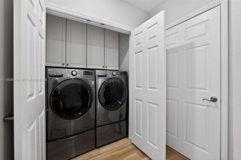 Купить таунхаус в Тампа, Флорида 3 спальни, 167.97м2, № 2066124 - фото 20