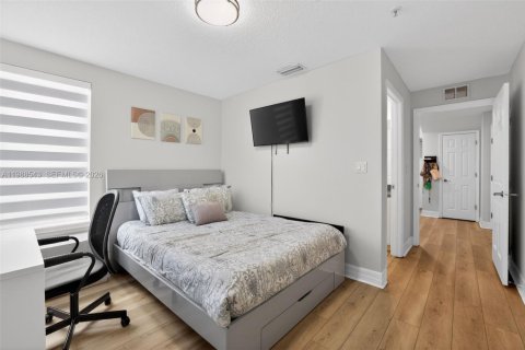 Купить таунхаус в Тампа, Флорида 3 спальни, 167.97м2, № 2066124 - фото 10