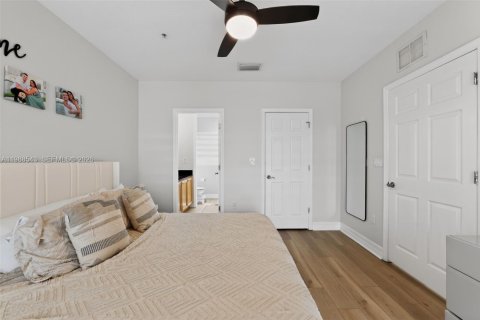 Купить таунхаус в Тампа, Флорида 3 спальни, 167.97м2, № 2066124 - фото 11