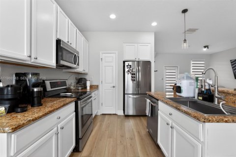 Купить таунхаус в Тампа, Флорида 3 спальни, 167.97м2, № 2066124 - фото 7