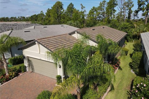 Villa ou maison à vendre à North Port, Floride: 2 chambres, 147.16 m2 № 1918704 - photo 3