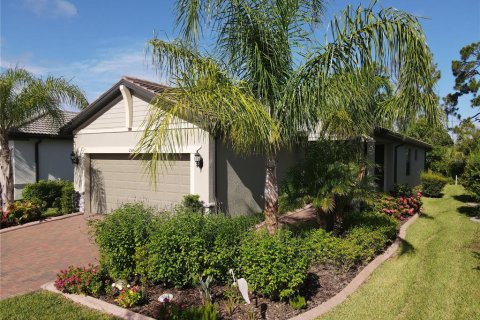 Villa ou maison à vendre à North Port, Floride: 2 chambres, 147.16 m2 № 1918704 - photo 4