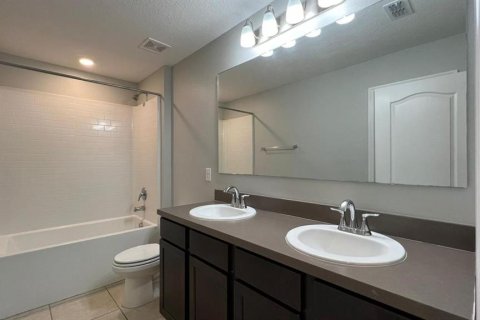 Townhouse in Kissimmee, Florida 3 bedrooms, 163.69 sq.m. № 2267314 - photo 18