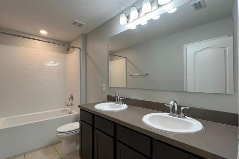 Townhouse in Kissimmee, Florida 3 bedrooms, 163.69 sq.m. № 2267314 - photo 17