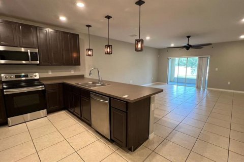 Townhouse in Kissimmee, Florida 3 bedrooms, 163.69 sq.m. № 2267314 - photo 6