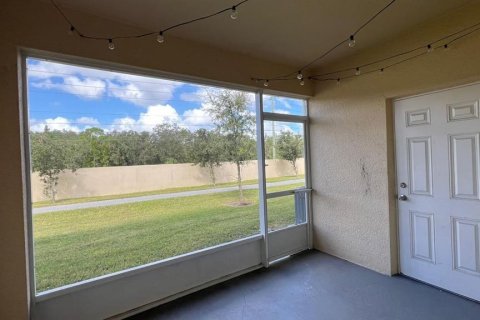 Townhouse in Kissimmee, Florida 3 bedrooms, 163.69 sq.m. № 2267314 - photo 10