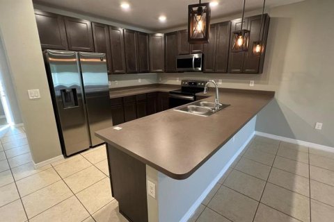 Townhouse in Kissimmee, Florida 3 bedrooms, 163.69 sq.m. № 2267314 - photo 7