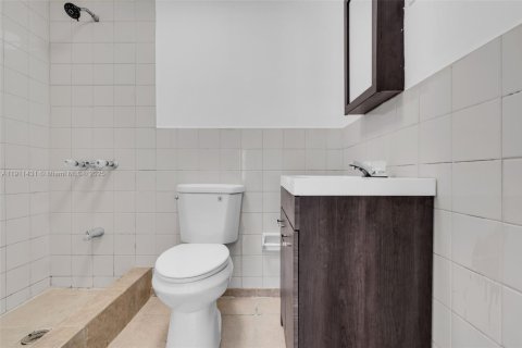 Casa en venta en Miami, Florida, 4 dormitorios, 184.41 m2 № 1967514 - foto 18