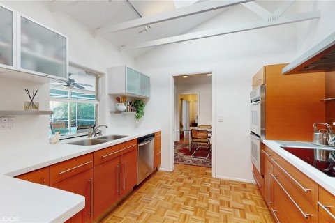 House in Clearwater, Florida 4 bedrooms, 174.47 sq.m. № 1876737 - photo 10