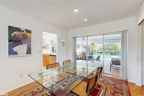 House in Clearwater, Florida 4 bedrooms, 174.47 sq.m. № 1876737 - photo 6