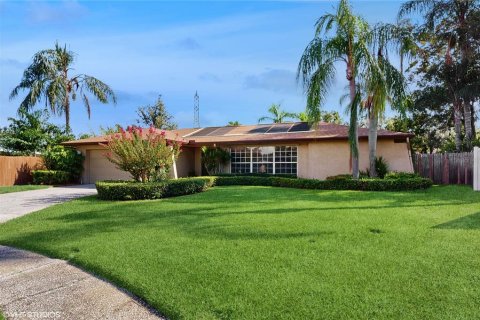 House in Clearwater, Florida 4 bedrooms, 174.47 sq.m. № 1876737 - photo 3
