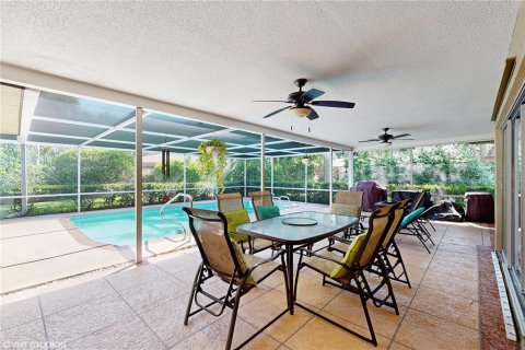 House in Clearwater, Florida 4 bedrooms, 174.47 sq.m. № 1876737 - photo 26