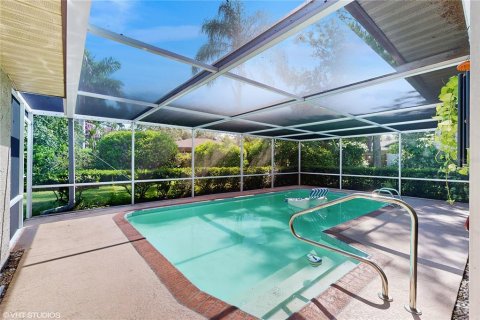 House in Clearwater, Florida 4 bedrooms, 174.47 sq.m. № 1876737 - photo 28