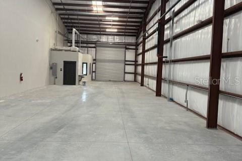 Propiedad comercial en alquiler en Plant City, Florida № 1886442 - foto 9