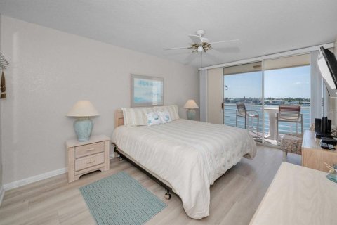 Copropriété à louer à Saint Petersburg, Floride: 2 chambres, 105.44 m2 № 2108769 - photo 11