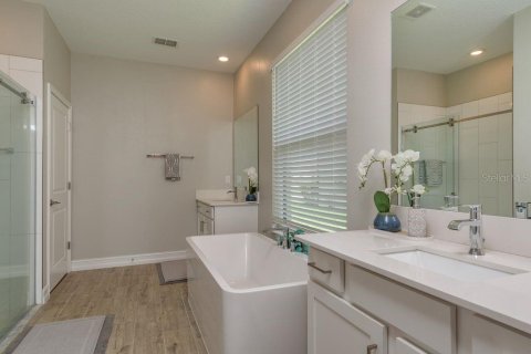 Casa en venta en New Port Richey, Florida, 4 dormitorios, 274.43 m2 № 1856392 - foto 28