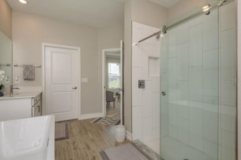 Casa en venta en New Port Richey, Florida, 4 dormitorios, 274.43 m2 № 1856392 - foto 26