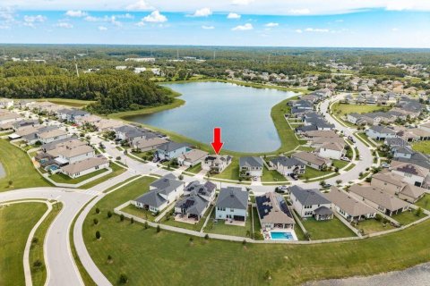 Casa en venta en New Port Richey, Florida, 4 dormitorios, 274.43 m2 № 1856392 - foto 2