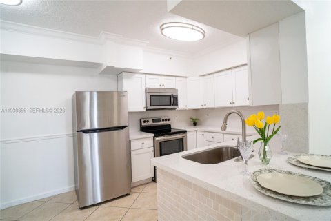 Copropriété à louer à Pembroke Pines, Floride: 1 chambre, 64.1 m2 № 2025846 - photo 23