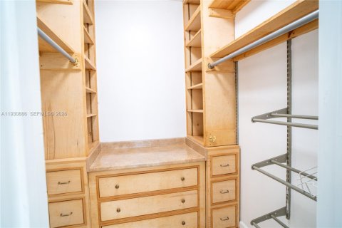 Copropriété à louer à Pembroke Pines, Floride: 1 chambre, 64.1 m2 № 2025846 - photo 20