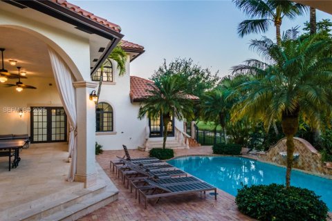 Villa ou maison à louer à Plantation, Floride: 8 chambres, 460.61 m2 № 2366315 - photo 2