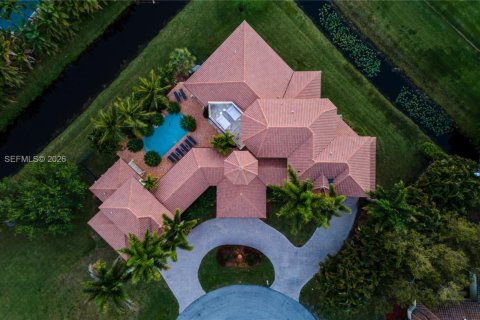 Villa ou maison à louer à Plantation, Floride: 8 chambres, 460.61 m2 № 2366315 - photo 23