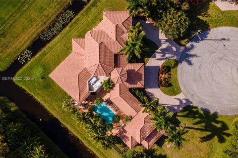 Villa ou maison à louer à Plantation, Floride: 8 chambres, 460.61 m2 № 2366315 - photo 17