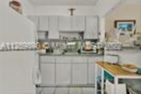 Купить коммерческую недвижимость в Майами, Флорида 322.37м2, № 1961573 - фото 22