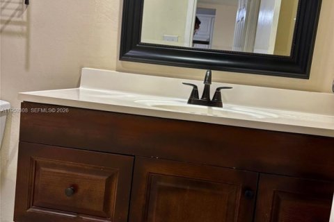 Снять в аренду кондоминиум в Норт-Лодердейл, Флорида 1 спальня, 77.11м2, № 2026193 - фото 10